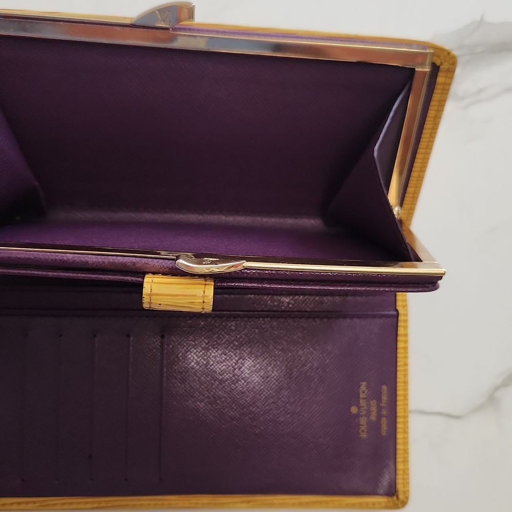 LV Kiss Lock EPI Wallet. Gorgeous Long Wallet In Striking Yellow And Purple! - Picture 3 of 13